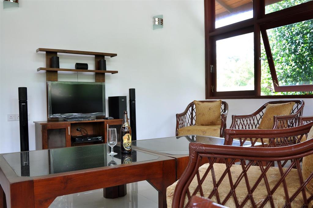 Harris Villa Hikkaduwa Quarto foto