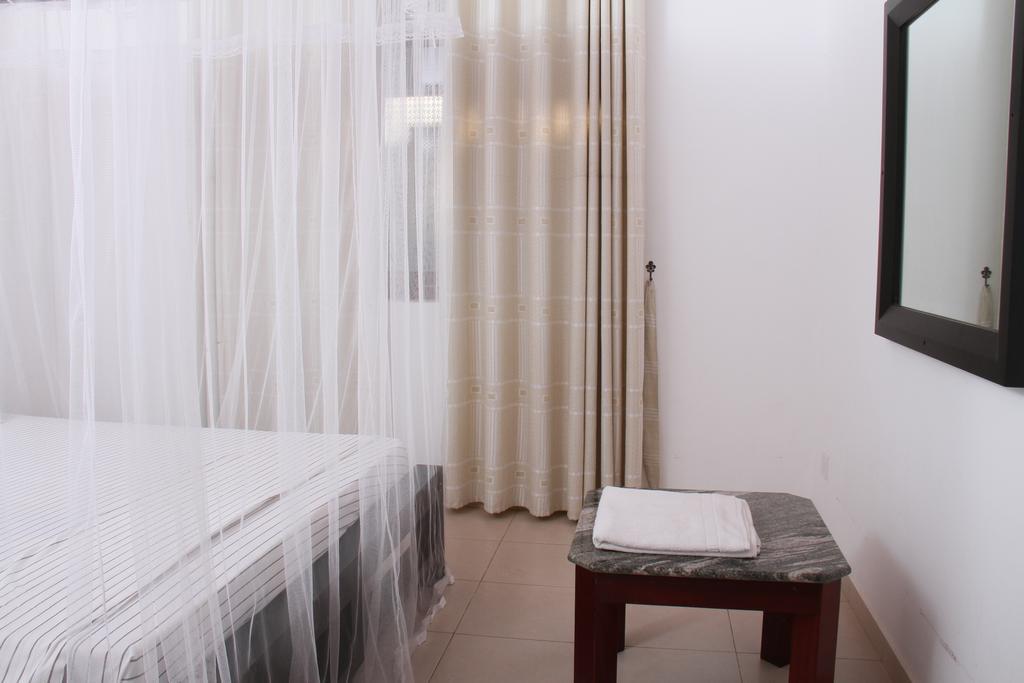 Harris Villa Hikkaduwa Quarto foto